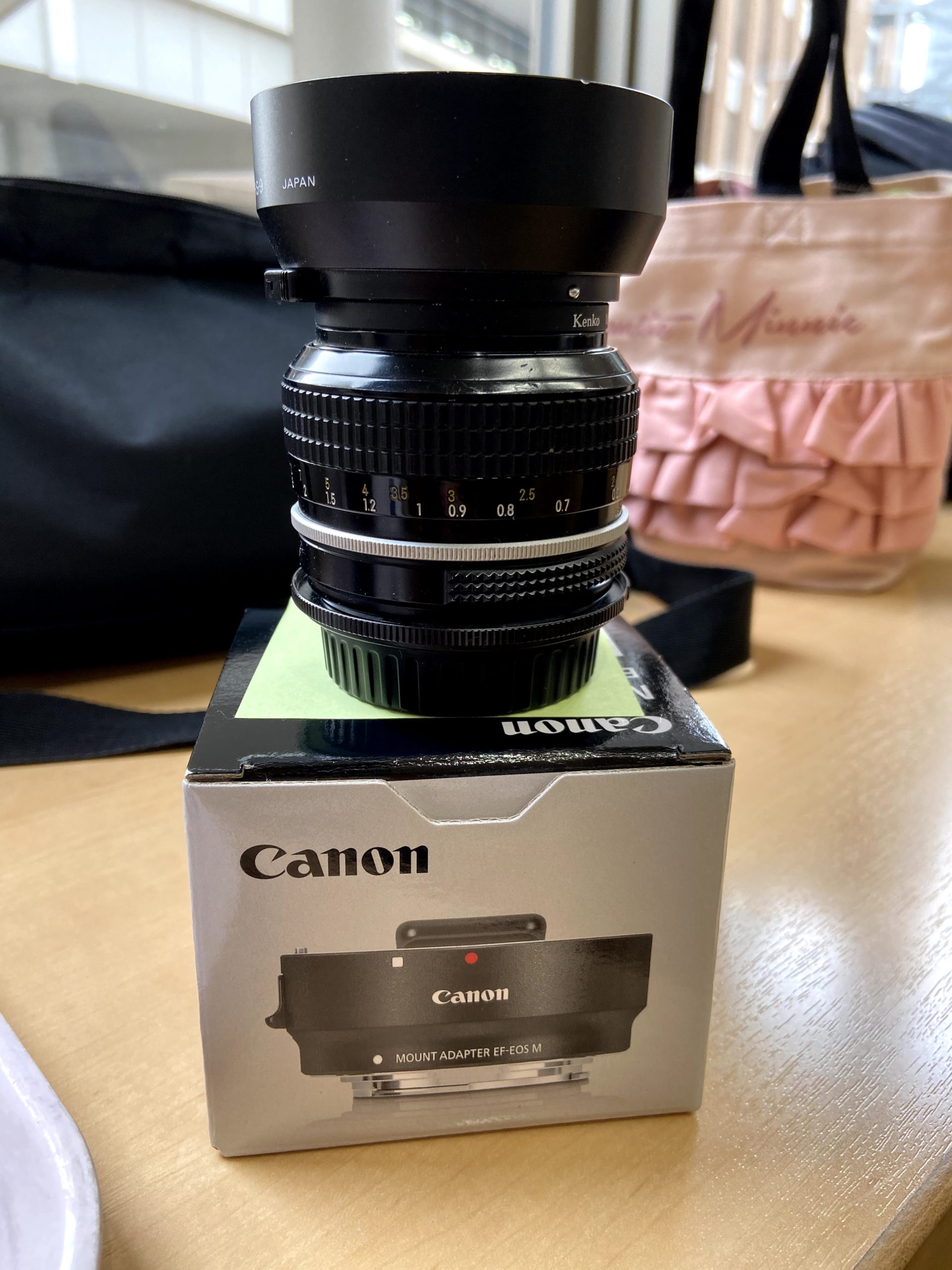 カメラ フィルムカメラ マウントアダプターを使って「キヤノンのカメラ」に「ニコン」のレンズ 